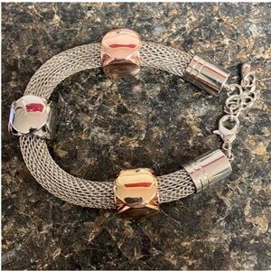 3/$15 ❤️ 9” tri tone mesh bracelet